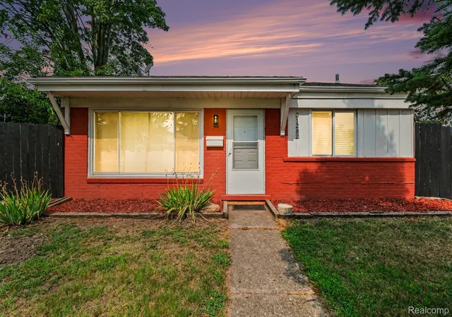 Photo 1 of Single family home for sale at 31282 Fernwood St, Westland, MI 48186 | MLS# 20261064067 | Listing updated on 2026-09-15