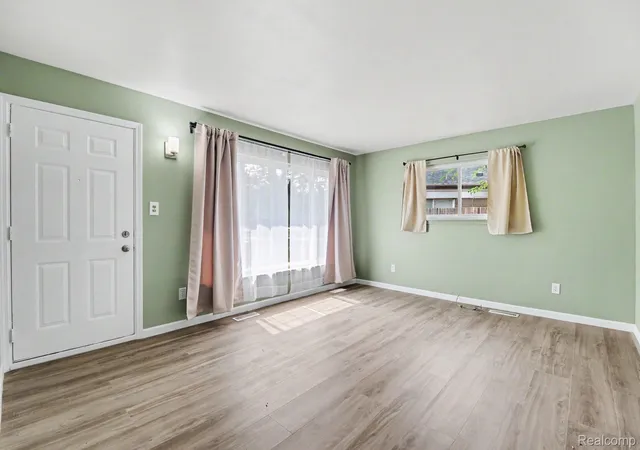 Photo 3 of Single family home for sale at 31282 Fernwood St, Westland, MI 48186 | MLS# 20261064067 | Listing updated on 2026-09-15