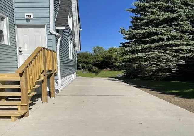 Listing Photo 2 - Condo for sale in building located at 3918 High St, Ecorse, MI 48229