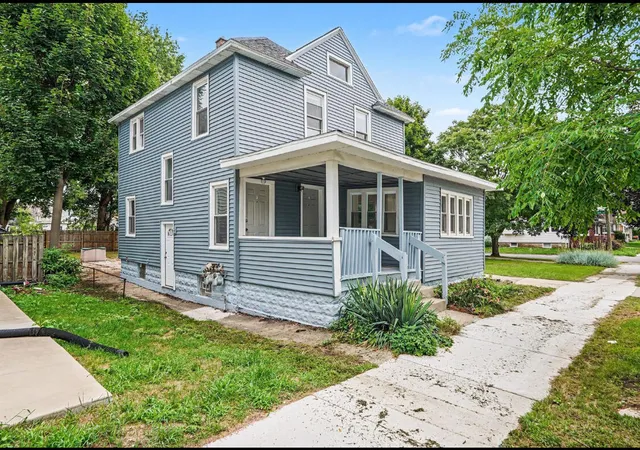 Photo 2 of Multi family home for sale at 1107 11th Street Nw, Grand Rapids, MI 49504 | MLS# 65026042304 | Listing updated on 2026-10-06