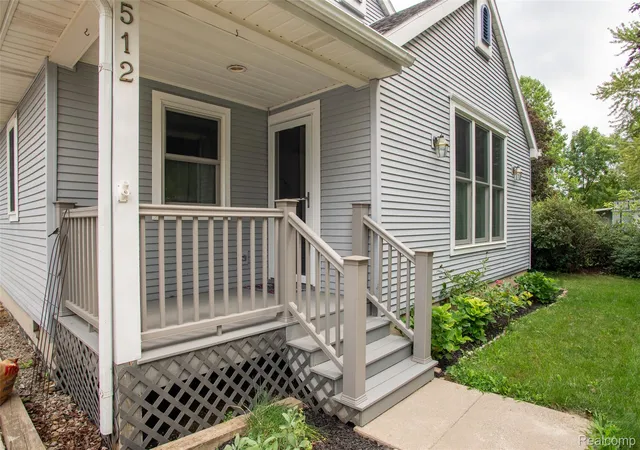 Photo 3 of Single family home for sale at 512 Rice Ave, Ypsilanti, MI 48197 | MLS# 20261064092 | Listing updated on 2026-08-29