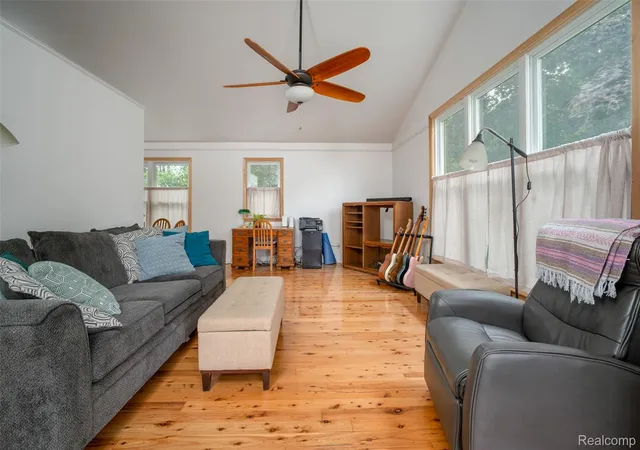 Photo 3 of Single family home for sale at 512 Rice Ave, Ypsilanti, MI 48197 | MLS# 20261064092 | Listing updated on 2026-08-29