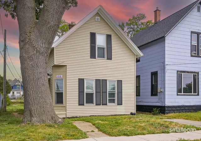 Photo 1 of Sale Pending at 1316 Sanford St, Muskegon, MI 49441 | MLS# 65026042306 | Listing updated on 2026-09-12