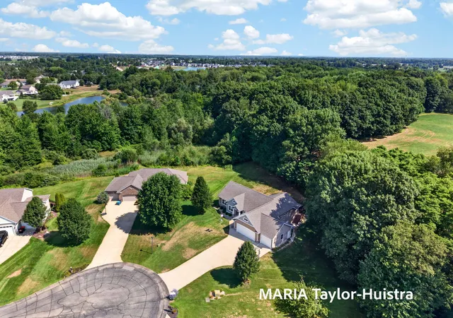 5th image of 7827 Queenie Ct, Allendale, MI 49401 | MLS# 71026042305