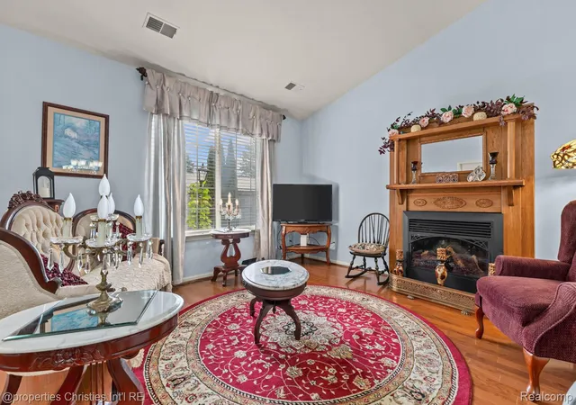 Photo 3 of Condo for sale at 323 Countryside Ct, Highland, MI 48357 | MLS# 20261064097 | Listing updated on 2026-08-13