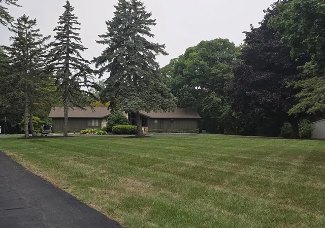 4th image of 2767 Park Ln, Owosso, MI 48867 | MLS# 60050218332