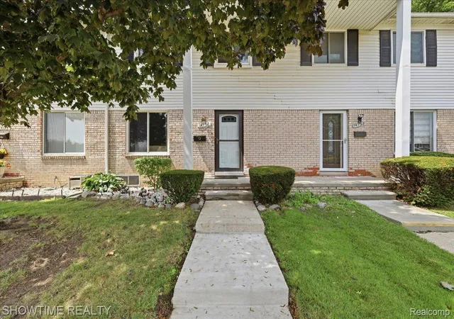 Photo 3 of Condo for sale at 14132 Merriweather St, Sterling Heights, MI 48312 | MLS# 20261064104 | Listing updated on 2026-09-18