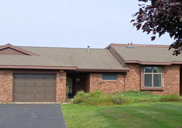 1st image of 150 Harbor Dr, Ludington, MI 49431 | MLS# 67026042311