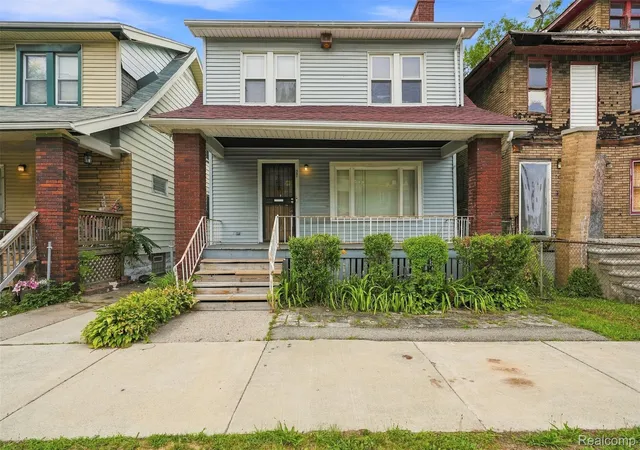 Photo 1 of Single family home for sale at 22 Brighton St, Highland Park, MI 48203 | MLS# 20261064109 | Listing updated on 2026-08-19