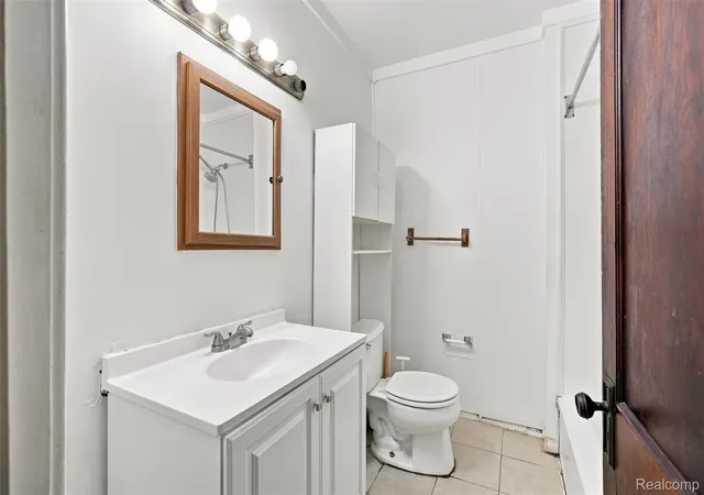 Photo 4 of Single family home for sale at 22 Brighton St, Highland Park, MI 48203 | MLS# 20261064109 | Listing updated on 2026-08-19