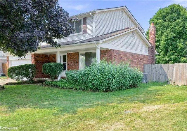 Photo 3 of Single family home for sale at 39335 Waldorf Dr, Clinton Township, MI 48038 | MLS# 58050218343 | Listing updated on 2026-10-15