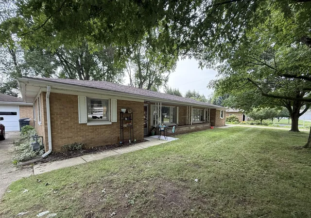Photo 2 of Multi family home for sale at 157 Elvern Dr, Coloma, MI 49038 | MLS# 69026042326 | Listing updated on 2026-09-15