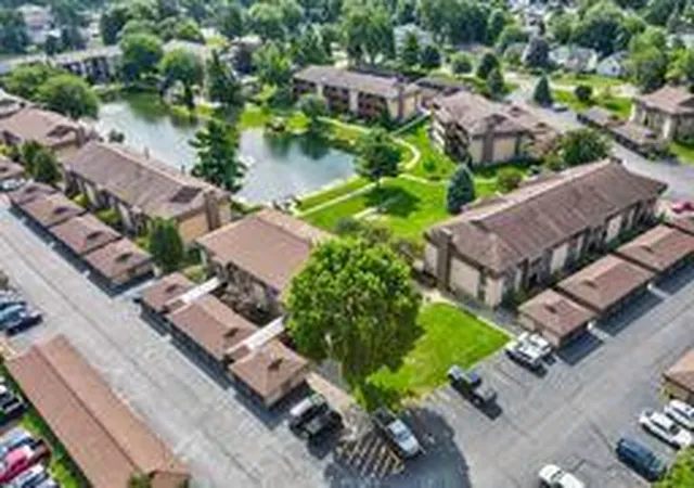 4th image of 2929 Byron Center Ave Sw #F, Wyoming, MI 49519 | MLS# 65026042325
