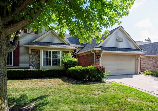 Photo 3 of Condo for sale at 5786 Ortman Dr, Sterling Heights, MI 48314 | MLS# 20261064126 | Listing updated on 2026-09-01