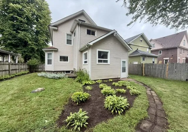 Photo 2 of Single family home for sale at 274 Garfield Ave, Battle Creek, MI 49017 | MLS# 64026042330 | Listing updated on 2026-08-31