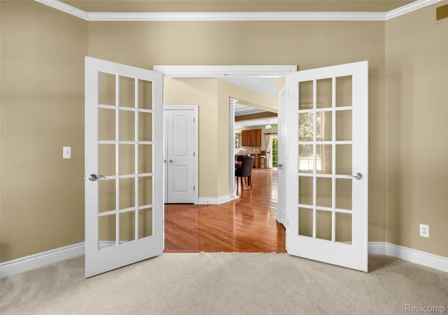 Photo 4 of Single family home for sale at 3809 Yorba Linda Blvd, Royal Oak, MI 48073 | MLS# 20261064130 | Listing updated on 2026-10-11