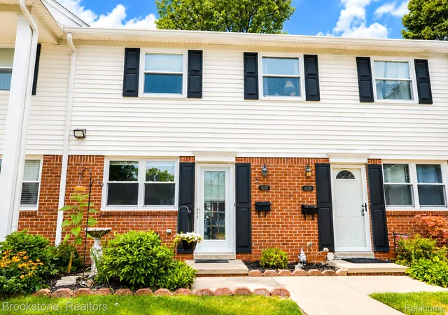 Photo 1 of Condo for sale at 45737 Kensington, Utica, MI 48317 | MLS# 20261064132 | Listing updated on 2026-08-28