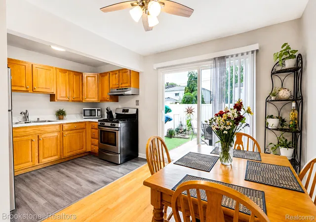 Photo 4 of Condo for sale at 45737 Kensington, Utica, MI 48317 | MLS# 20261064132 | Listing updated on 2026-08-28