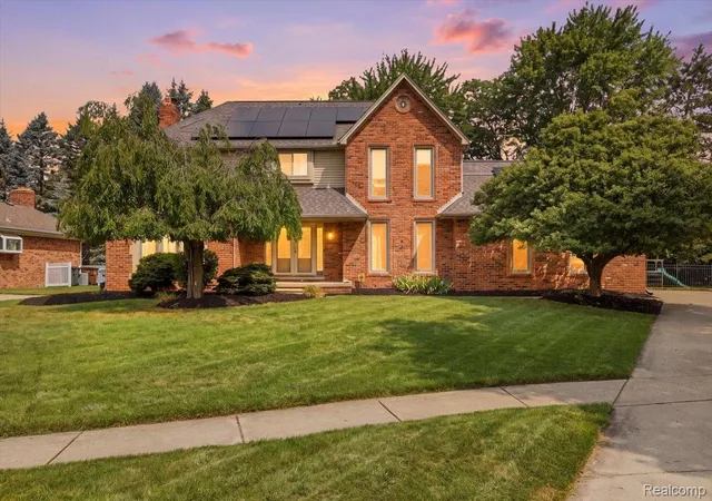 Photo 1 of Sale Pending at 47608 Cheryl Ct, Shelby Township, MI 48315 | MLS# 20261064143 | Listing updated on 2026-09-06