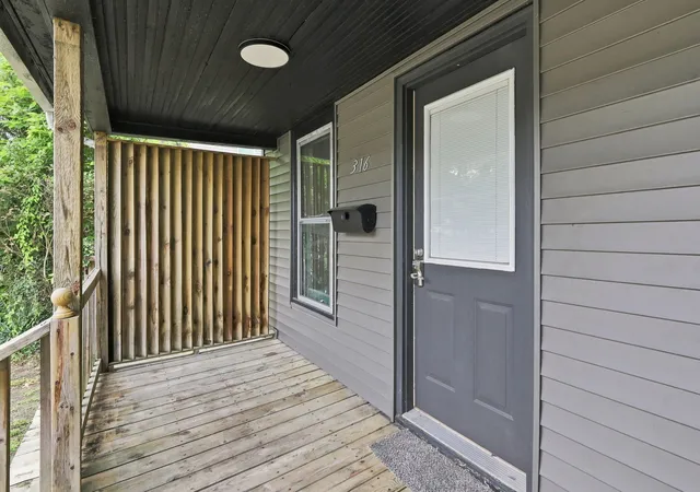 Photo 3 of Single family home for sale at 316 E Division St, Dowagiac, MI 49047 | MLS# 69026042358 | Listing updated on 2026-08-22