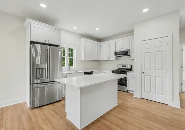 Photo 4 of Single family home for sale at 13114 Southland Ct, Holland, MI 49424 | MLS# 71026042360 | Listing updated on 2026-09-02