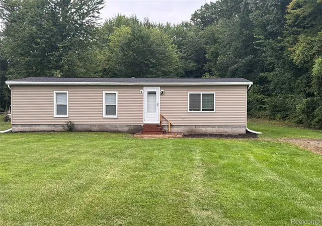 Photo 1 of Single family home for sale at 28747 West Rd, New Boston, MI 48164 | MLS# 20261064168 | Listing updated on 2026-08-26
