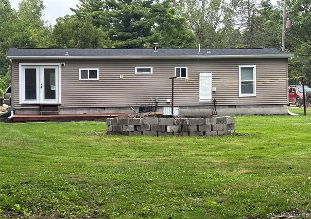 Photo 3 of Single family home for sale at 28747 West Rd, New Boston, MI 48164 | MLS# 20261064168 | Listing updated on 2026-08-26