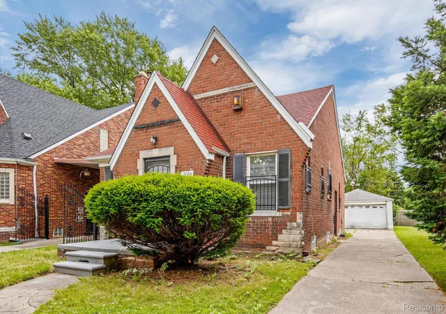 Photo 3 of Single family home for sale at 13084 Corbett St, Detroit, MI 48213 | MLS# 20261064176 | Listing updated on 2026-10-07