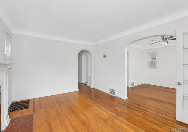 Photo 4 of Single family home for sale at 13084 Corbett St, Detroit, MI 48213 | MLS# 20261064176 | Listing updated on 2026-10-07