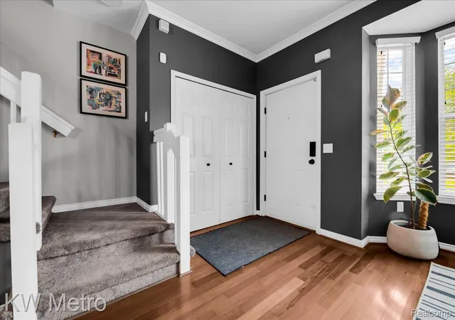 Listing Photo 3 - Condo for sale in building located at 779 Piper Blvd, Detroit, MI 48215