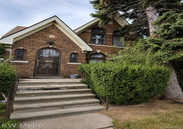 Photo 1 of Single family home for sale at 11478 Kenmoor St, Detroit, MI 48205 | MLS# 20261064195 | Listing updated on 2026-09-26