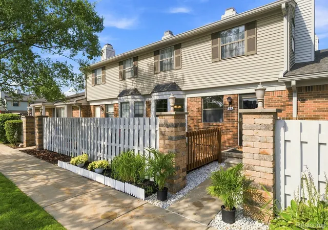 Photo 2 of Condo for sale at 2101 E Vine Way Dr #93, Canton, MI 48188 | MLS# 20261064199 | Listing updated on 2026-09-12