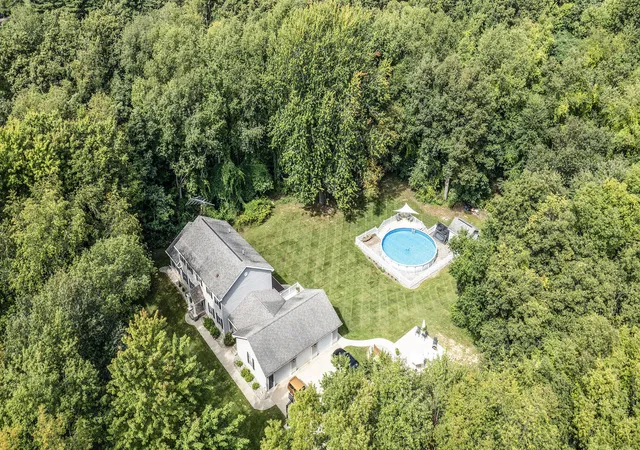 1st image of 5856 Windingwood Dr, Kalamazoo, MI 49009 | MLS# 66026042383