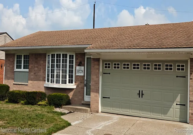 Photo 1 of Sale Pending at 33728 Yuma St, Westland, MI 48185 | MLS# 20261064203 | Listing updated on 2026-08-29
