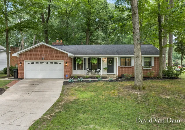 45th image of 4930 Poinsettia Ave Se, Grand Rapids, MI 49508 | MLS# 65026042388