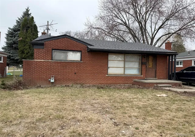 Photo 3 of Single family home for sale at 8225 Lochdale St, Dearborn Heights, MI 48127 | MLS# 20261064208 | Listing updated on 2026-08-15