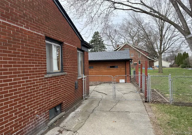 Photo 3 of Single family home for sale at 8225 Lochdale St, Dearborn Heights, MI 48127 | MLS# 20261064208 | Listing updated on 2026-08-15