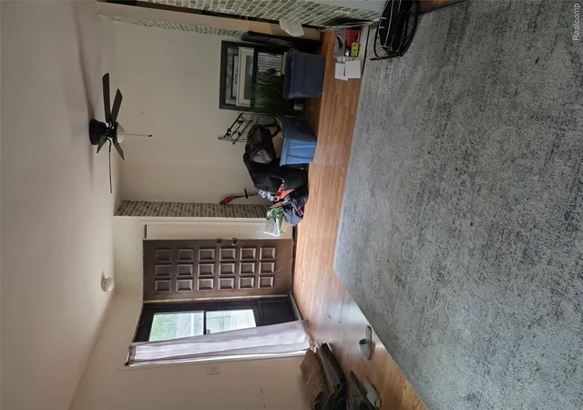 Listing Photo 4 - Condo for sale in building located at 28414 Queens Ct, Warren, MI 48093