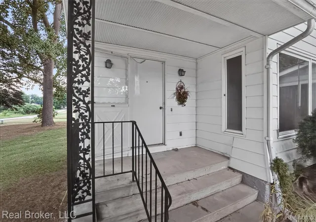 Photo 3 of Single family home for sale at 4425 M Dr S, Athens Township Calhoun, MI 49011 | MLS# 20261064214 | Listing updated on 2026-09-15