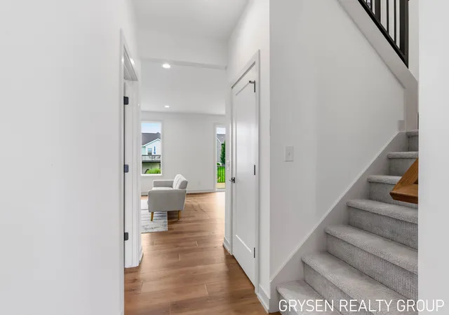 Photo 3 of Single family home for sale at 1839 Stratford Ln Nw, Grand Rapids, MI 49534 | MLS# 65026042394 | Listing updated on 2026-09-15
