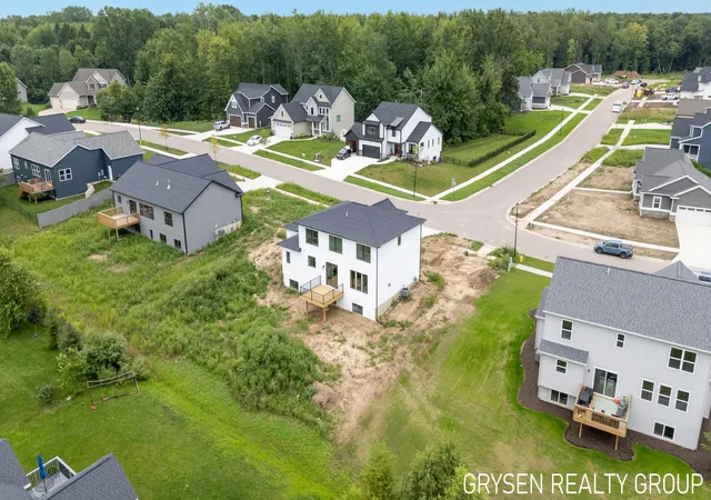 46th image of 1839 Stratford Ln Nw, Grand Rapids, MI 49534 | MLS# 65026042394