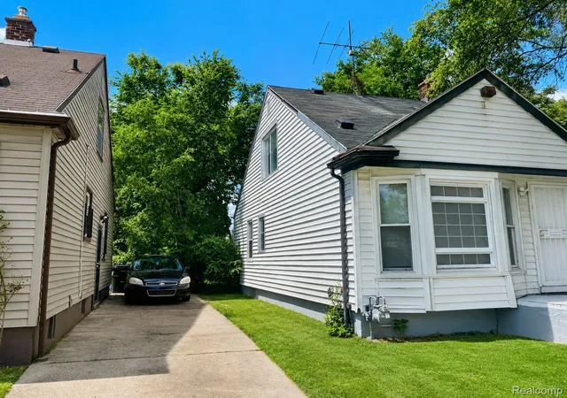 Photo 2 of Single family home for sale at 19249 Eureka St, Detroit, MI 48234 | MLS# 20261064216 | Listing updated on 2026-08-27
