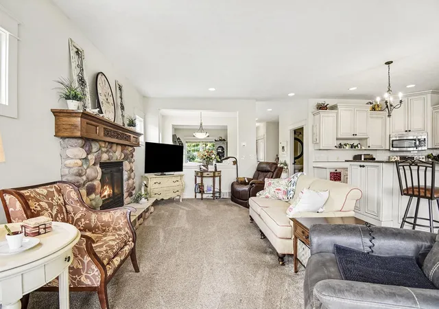 Listing Photo 5 - Condo for sale in building located at 5969 Elmwood Ct, Hudsonville, MI 49426