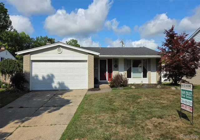 Photo 1 of Single family home for sale at 1952 S Globe St, Westland, MI 48186 | MLS# 20261064235 | Listing updated on 2026-09-14