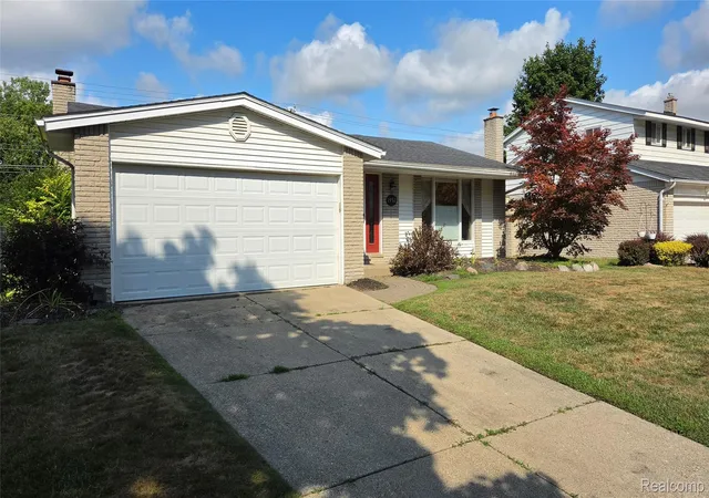 Photo 3 of Single family home for sale at 1952 S Globe St, Westland, MI 48186 | MLS# 20261064235 | Listing updated on 2026-09-14