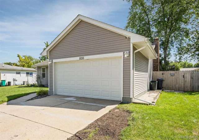 4th image of 9255 Elaine Dr, Swartz Creek, MI 48473 | MLS# 20261064234