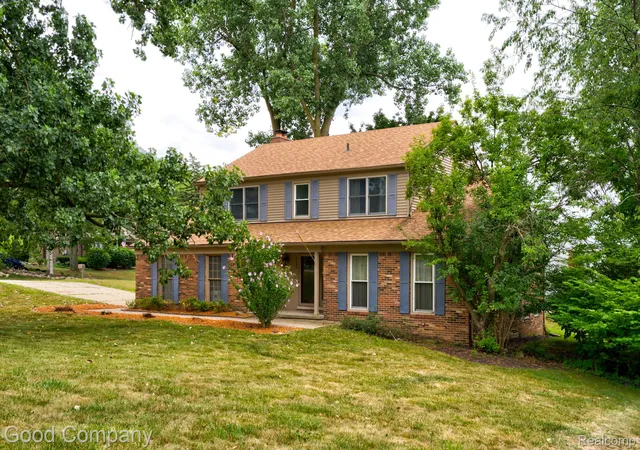 Photo 1 of Single family home for sale at 35868 Smithfield Ct, Farmington, MI 48335 | MLS# 20261064238 | Listing updated on 2026-09-01