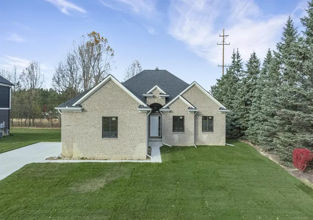 2nd image of 6519 Jamie Ln, Grand Blanc, MI 48439 | MLS# 58050218379