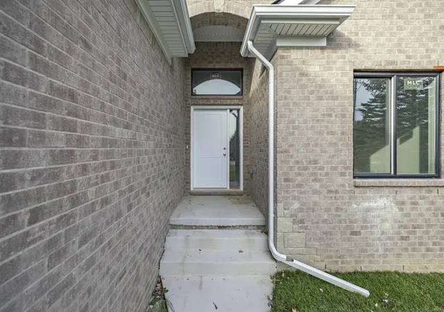 Photo 3 of Single family home for sale at 6519 Jamie Ln, Grand Blanc, MI 48439 | MLS# 58050218379 | Listing updated on 2026-08-18