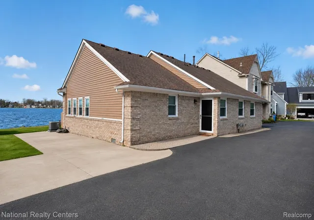 Photo 1 of Sale Pending at 560 Black Oaks Trl, Howell, MI 48843 | MLS# 20261064241 | Listing updated on 2026-09-10